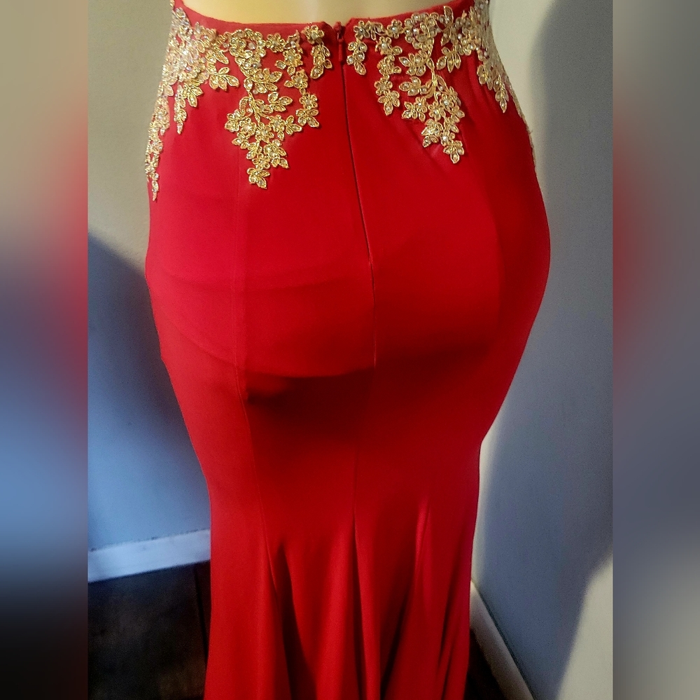 PARTY DRESS RUBY RED AND  GOLD.S. - Picture 7 of 12